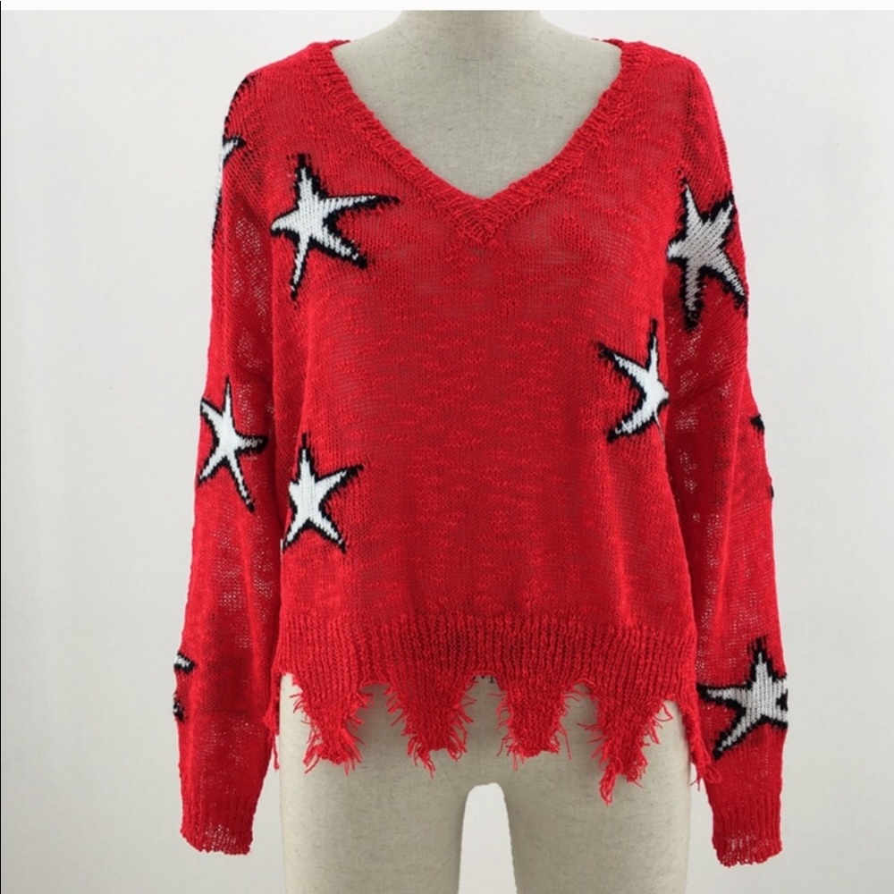 Red Star Patterned Women's Sweater - Picture 7 of 8